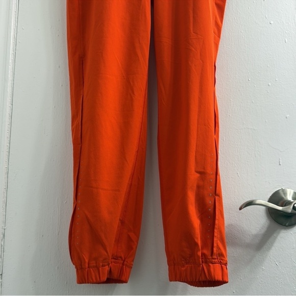 Lululemon adapted state high-rise jogger *Air flow solar orange  sz 4 NWOT. - Picture 10 of 16
